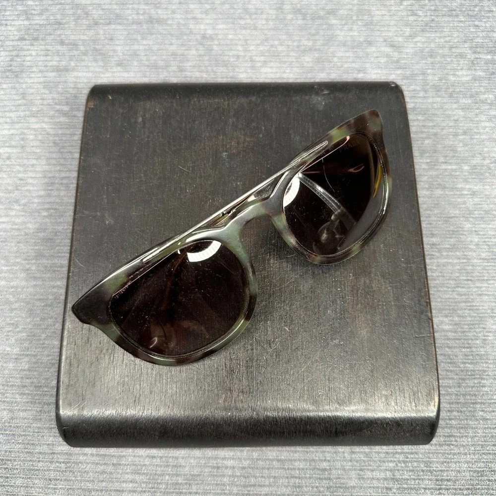 Prada SPR 13P Tortoise Green Round Double Bridge Sunglasses Italy 51-22-135